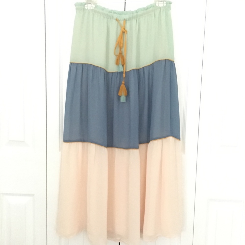 Women's Loft tri color flowy maxi skirt